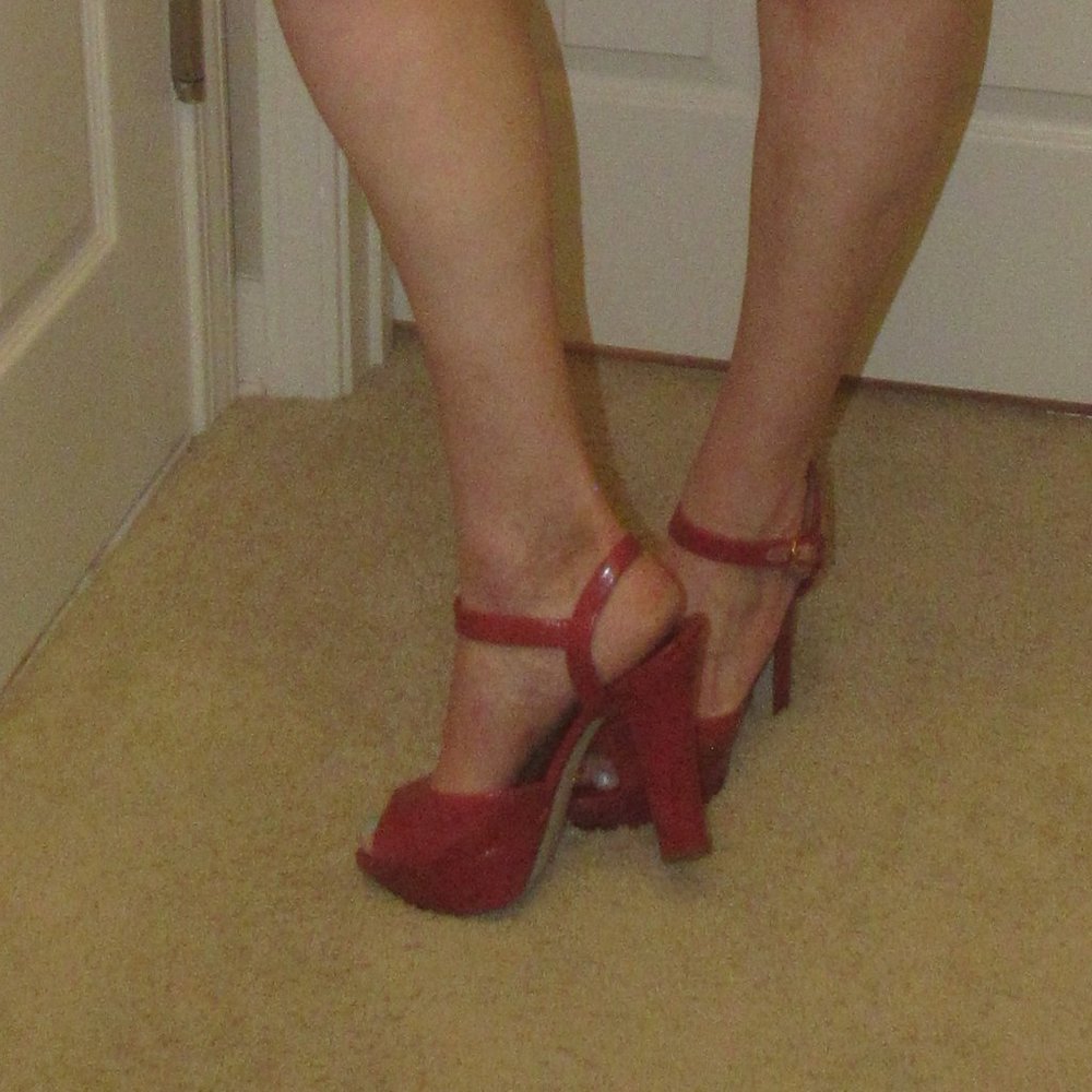 SERGIO ROSSI- Raspberry Patent, Peeptoe, Platform Sandals ~ Size 10 - Picture 13 of 13